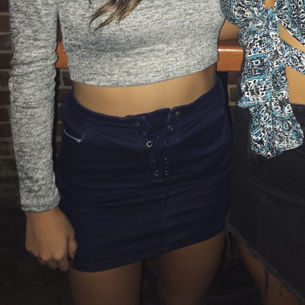 Forever 21 dark washed jean skirt